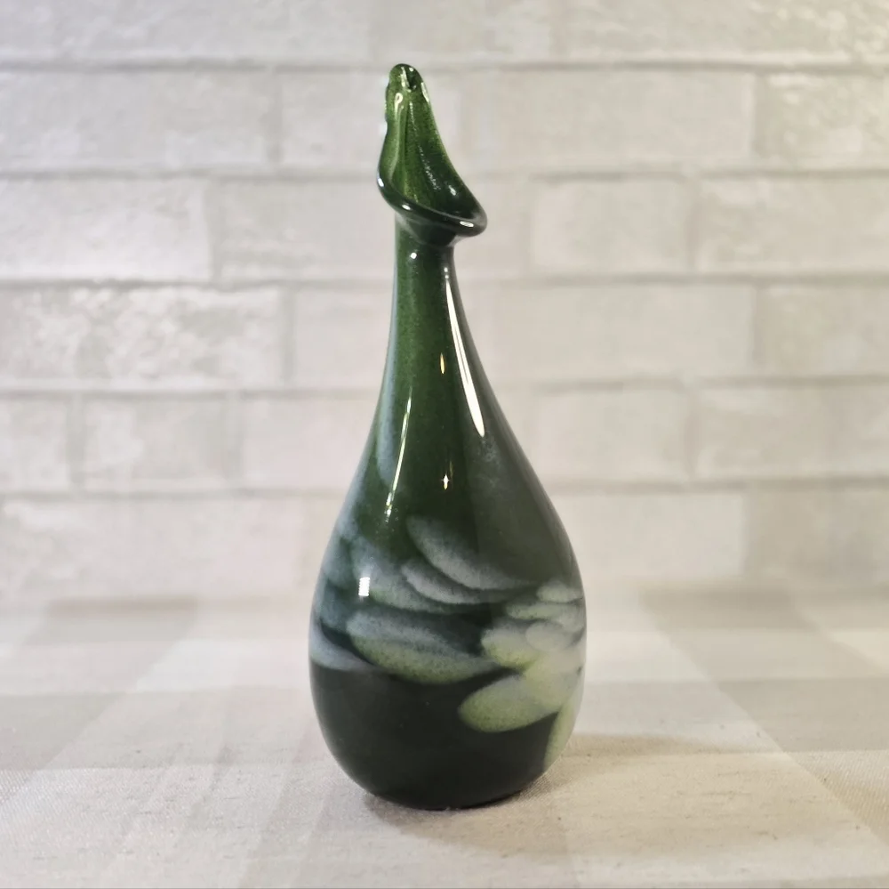 Hand Blown Teardrop Shaped Art Glass Vase Green Iridescent 10.5